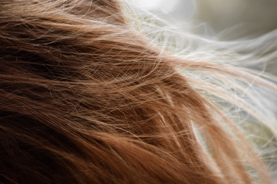 Cheveux clairsemés